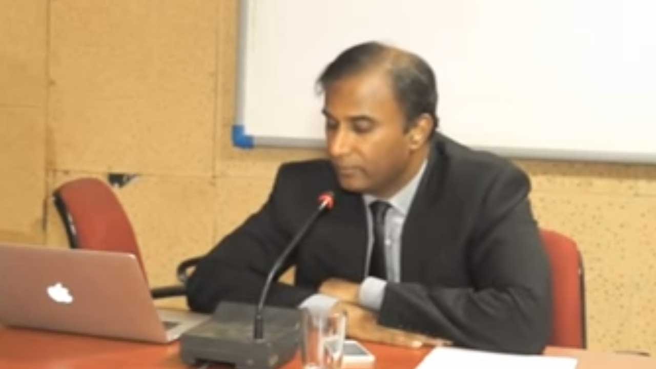 Dr. V.A. Shiva Ayyadurai Moderates Debate: Is GMO Good for India? - Part2